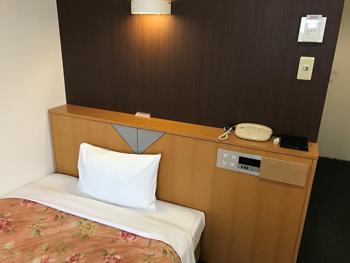 Shin Sayama Hotel Exteriör bild