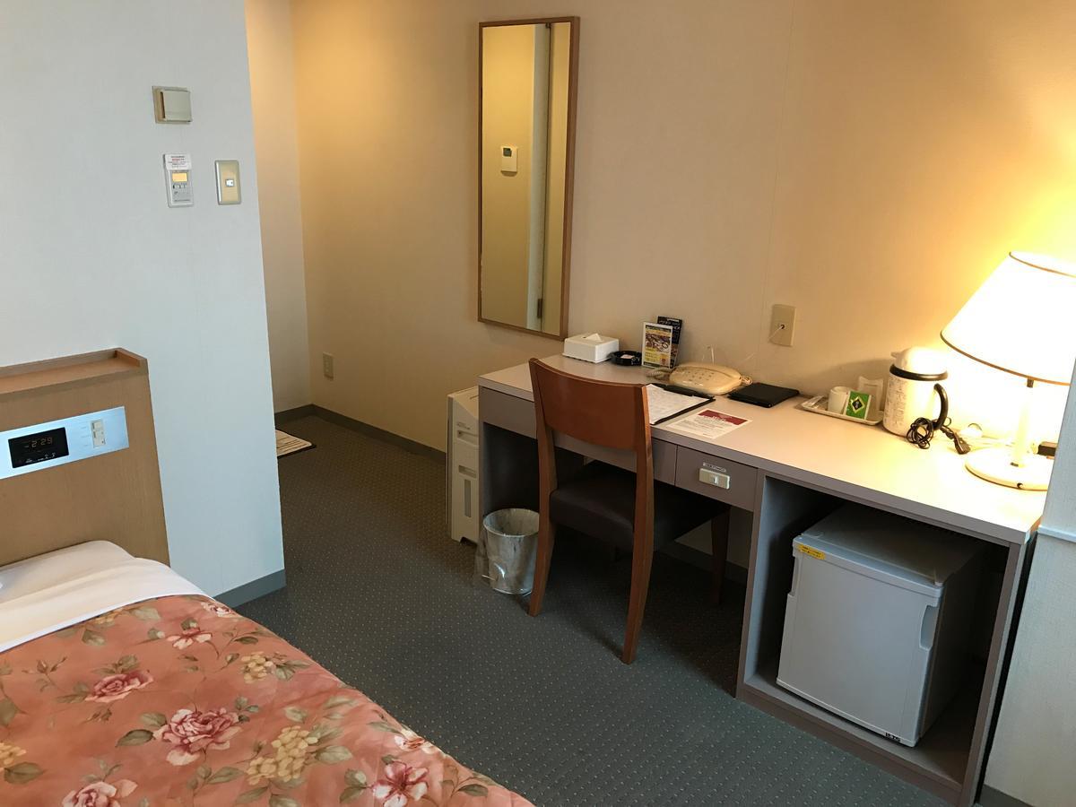 Shin Sayama Hotel Exteriör bild